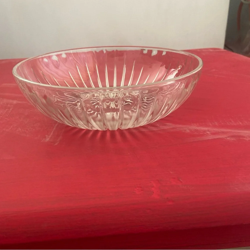 Vintage clear glass bowl